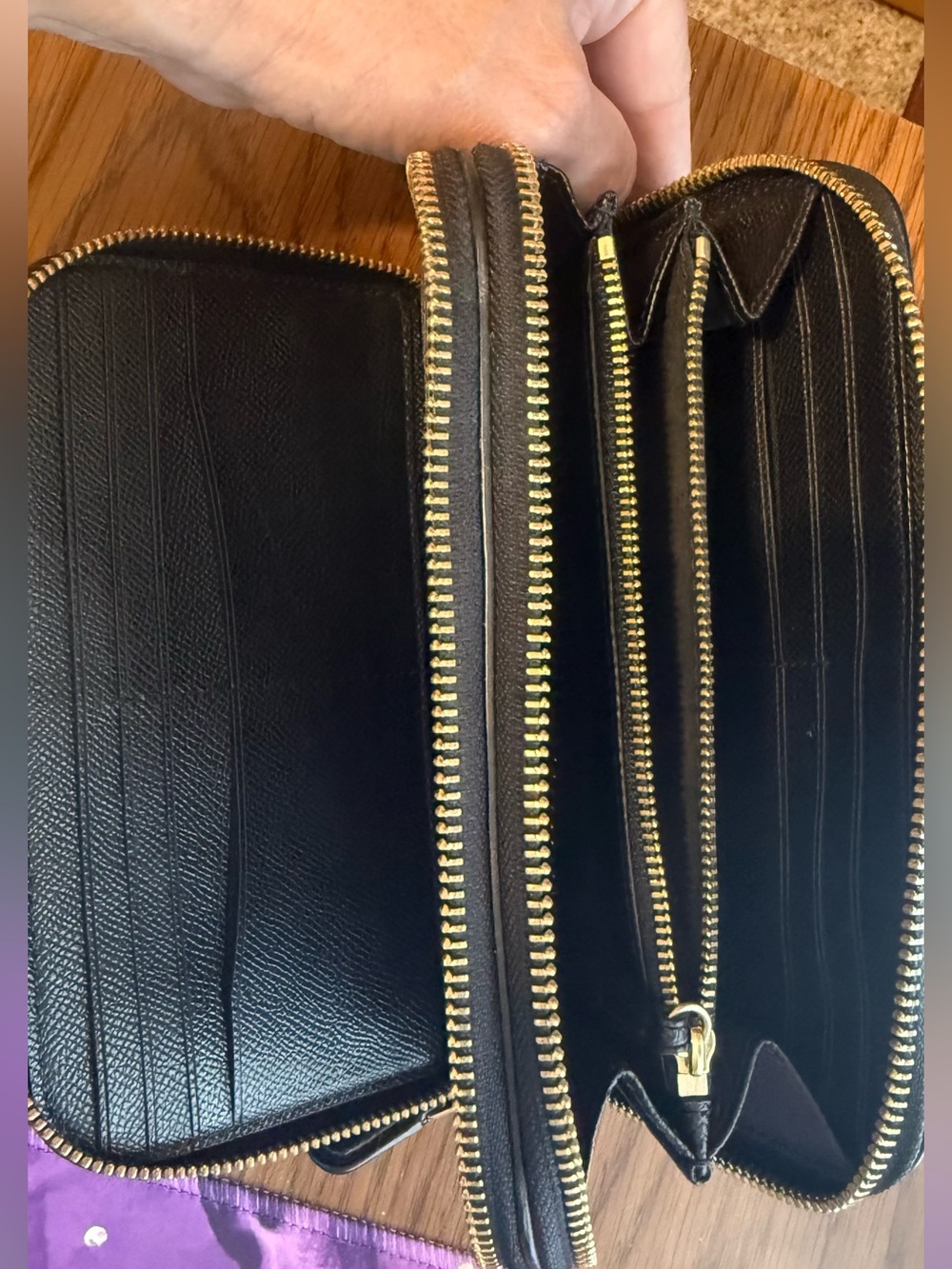 Coach Black Pebbled Leather Wallet with Gold Logo - Picture 4 of 11